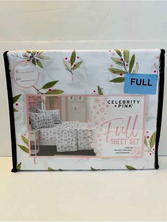 Celebrity Pink Other - Celebrity Pink Holly and Berries Full Size Four Piece Sheet Set White Green Pink